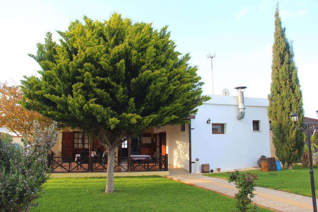 Villa Lembos Rizokarpaso Exterior photo